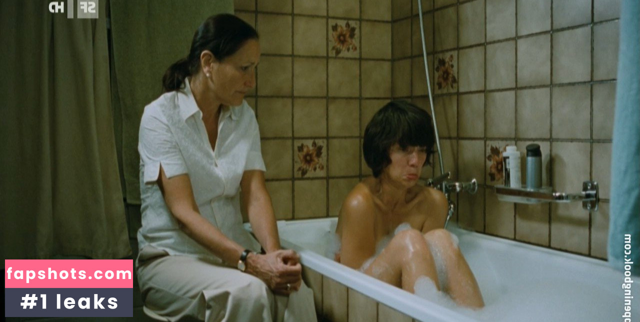 Sabine Timoteo gallery photo #5