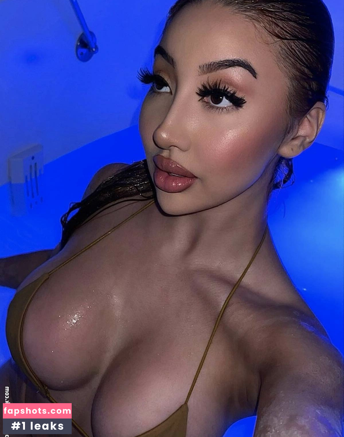 Sabrina Agarie gallery photo #9