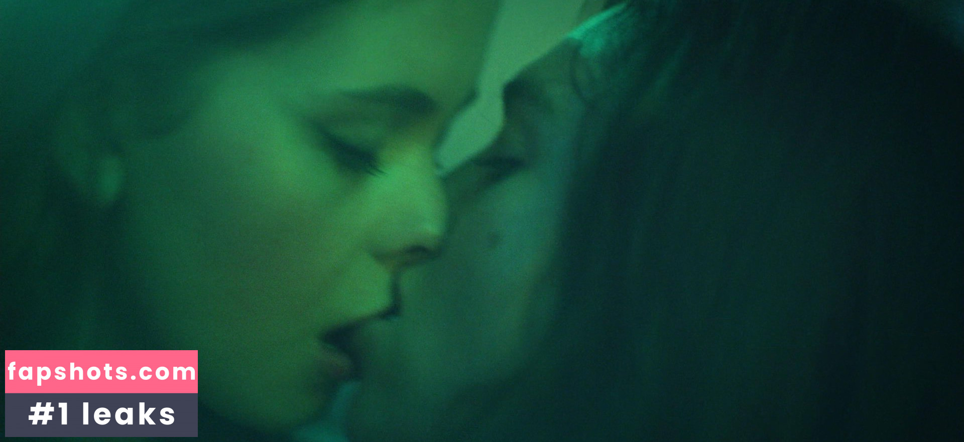 Sabrina Bartlett nude babe gallery