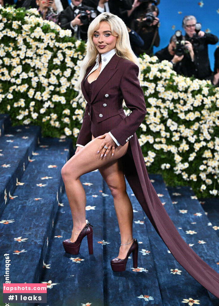 Sabrina Car Nude Leaks OnlyFans Photos #11 - LeakJerk