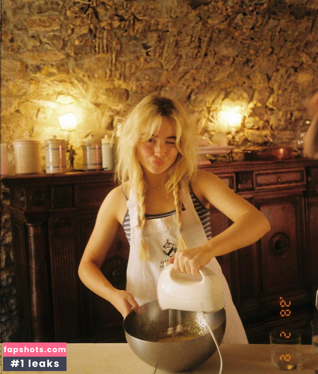 Sabrina Carpenter gallery photo #1122