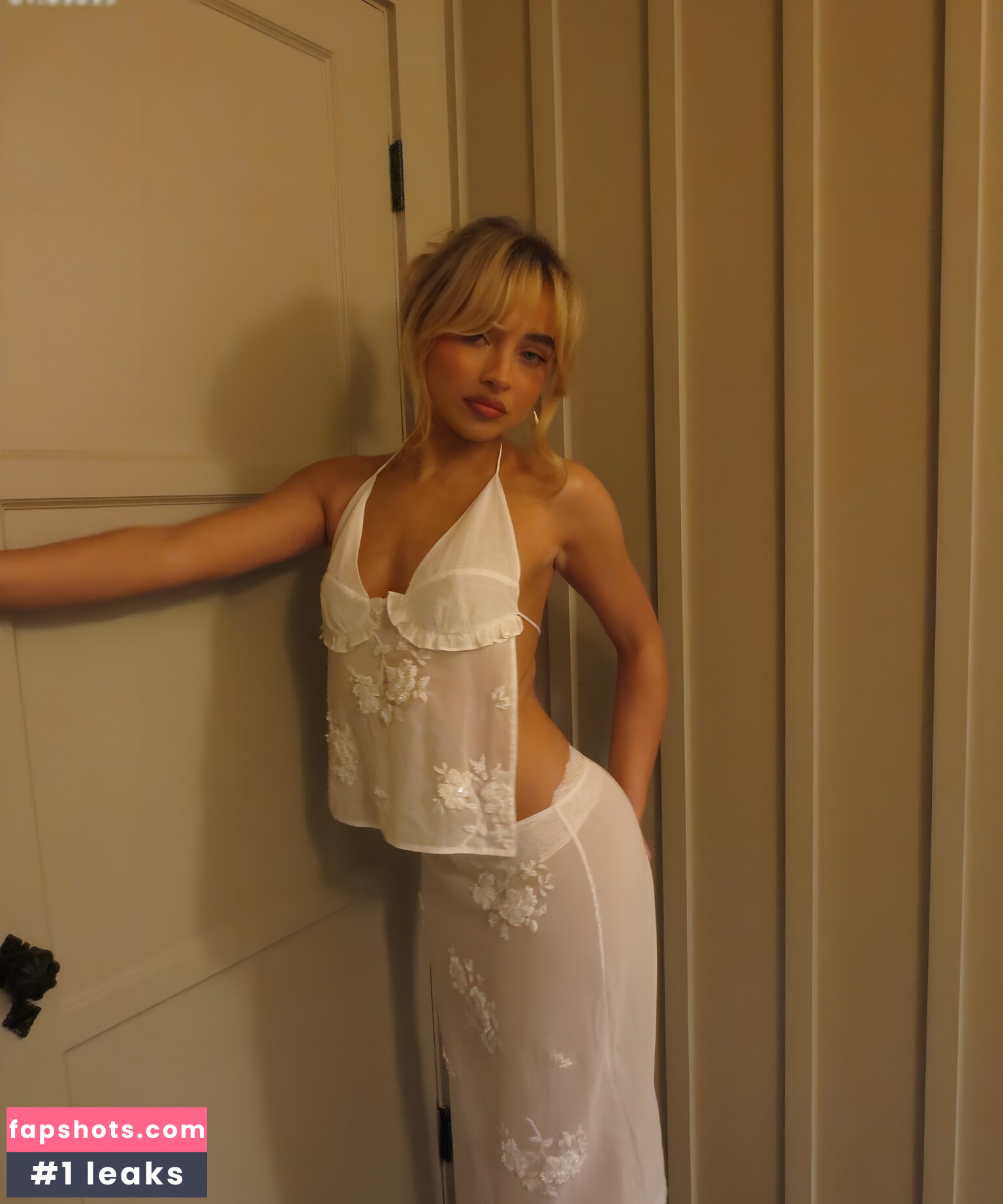 Sabrina Carpenter gallery photo #1176