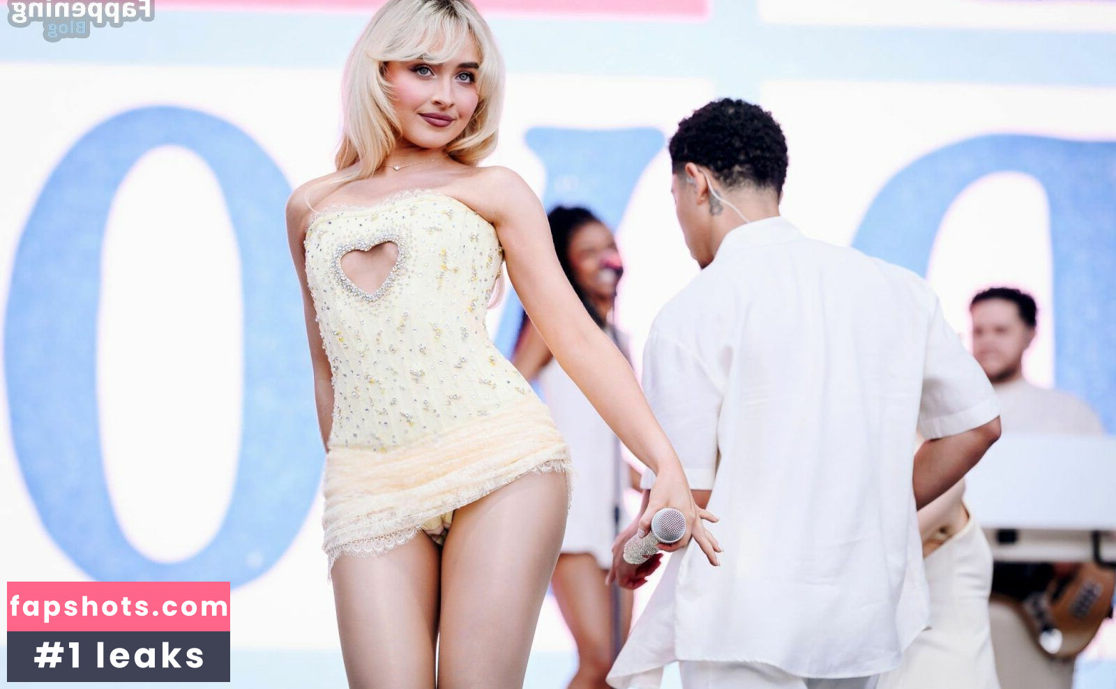 Sabrina Carpenter gallery photo #1239