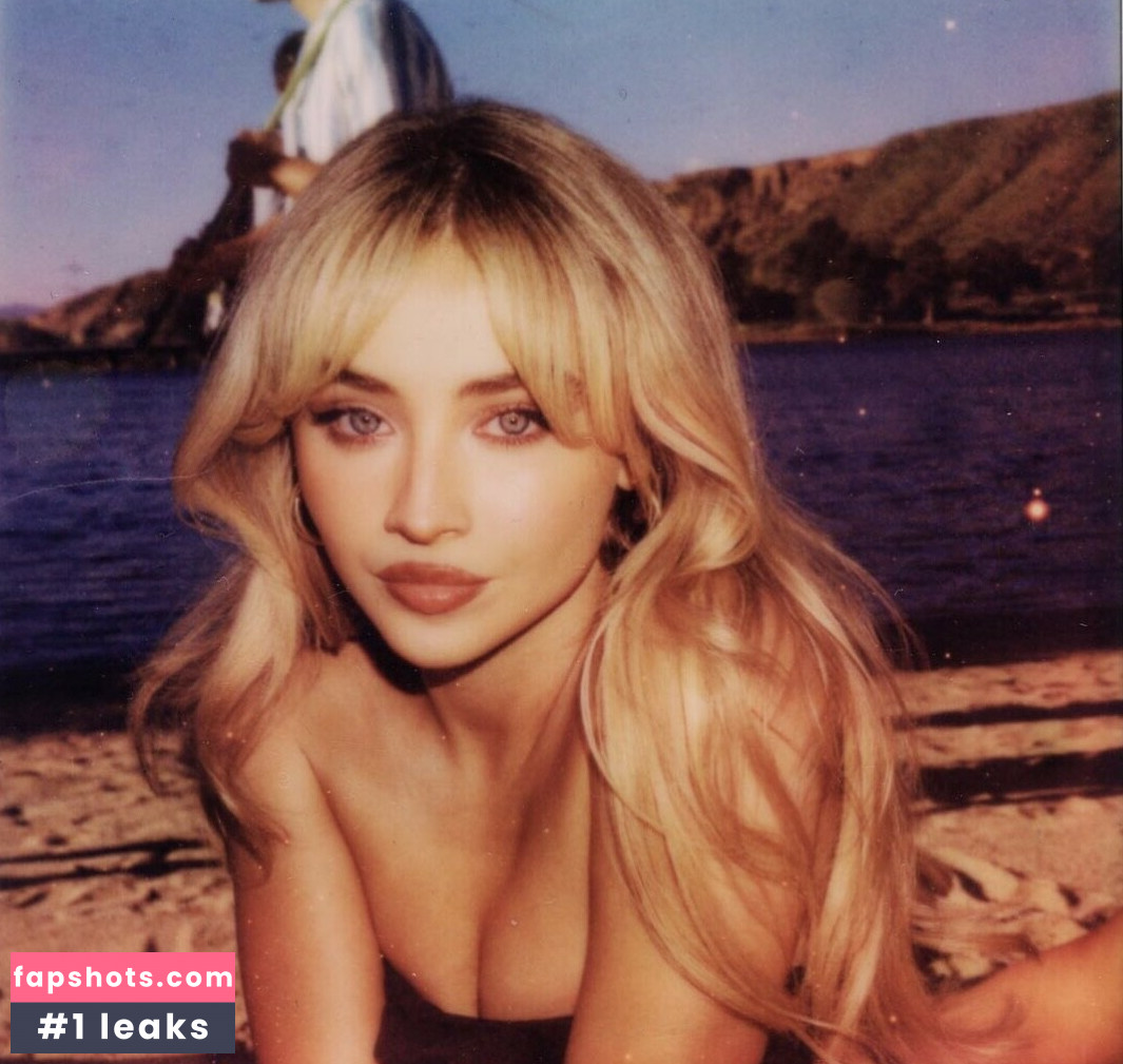 Sabrina Carpenter gallery photo #1378