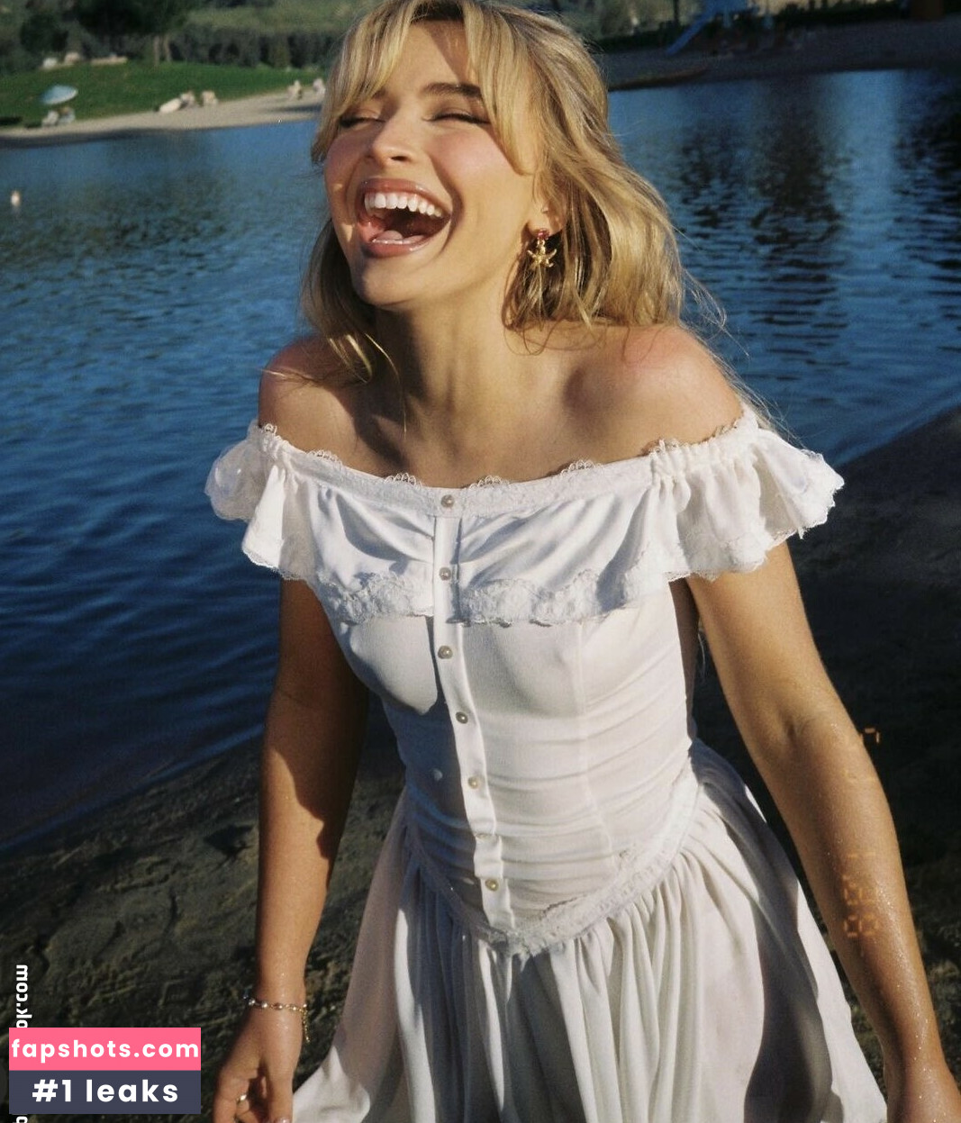 Sabrina Carpenter gallery photo #1379