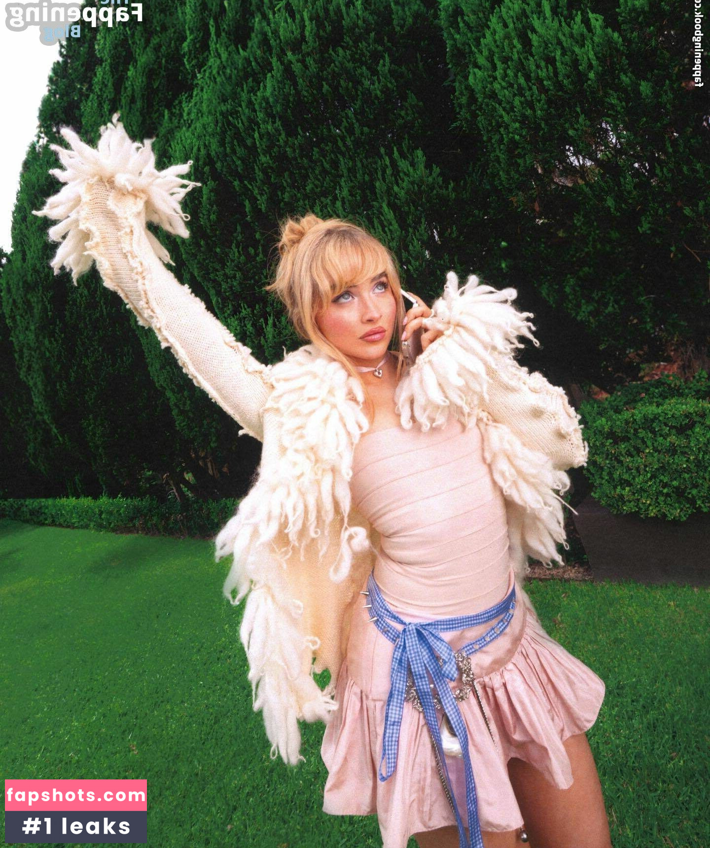 Sabrina Carpenter gallery photo #1459