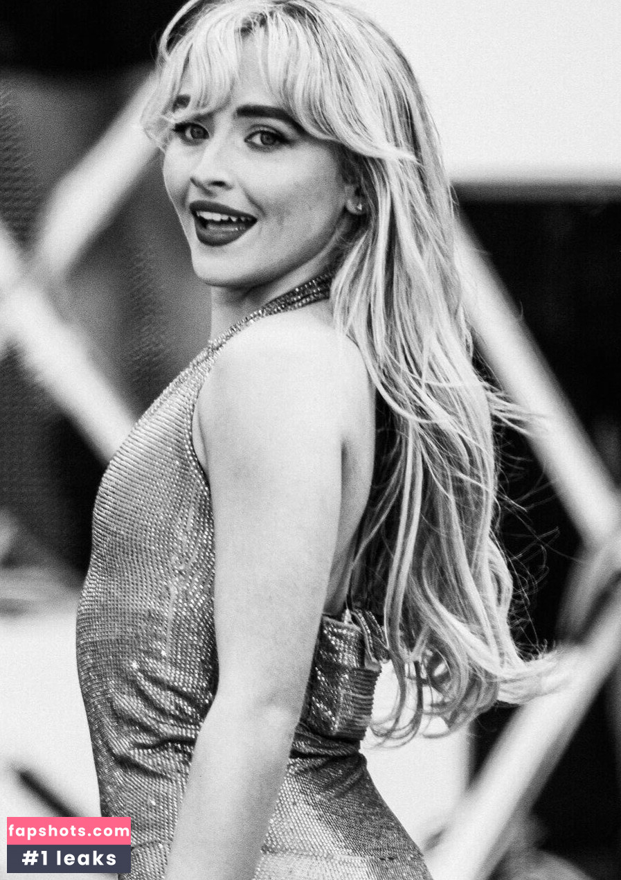Sabrina Carpenter gallery photo #1486
