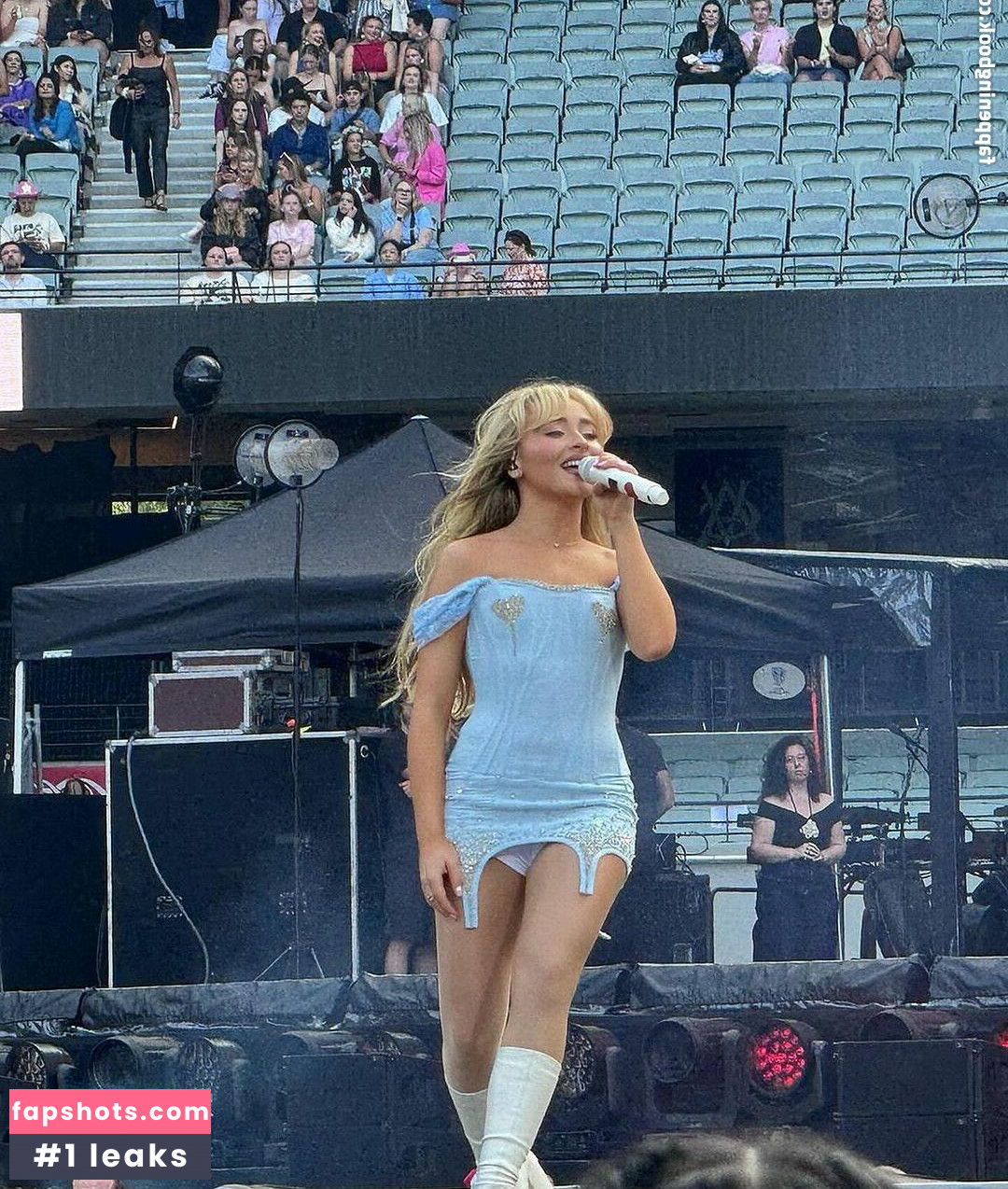 Sabrina Carpenter gallery photo #1539