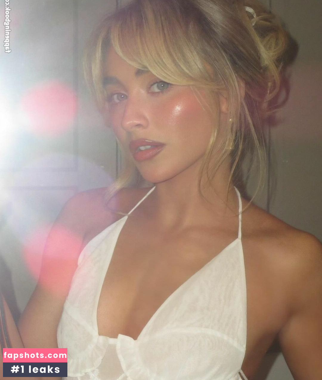 Sabrina Carpenter gallery photo #1565