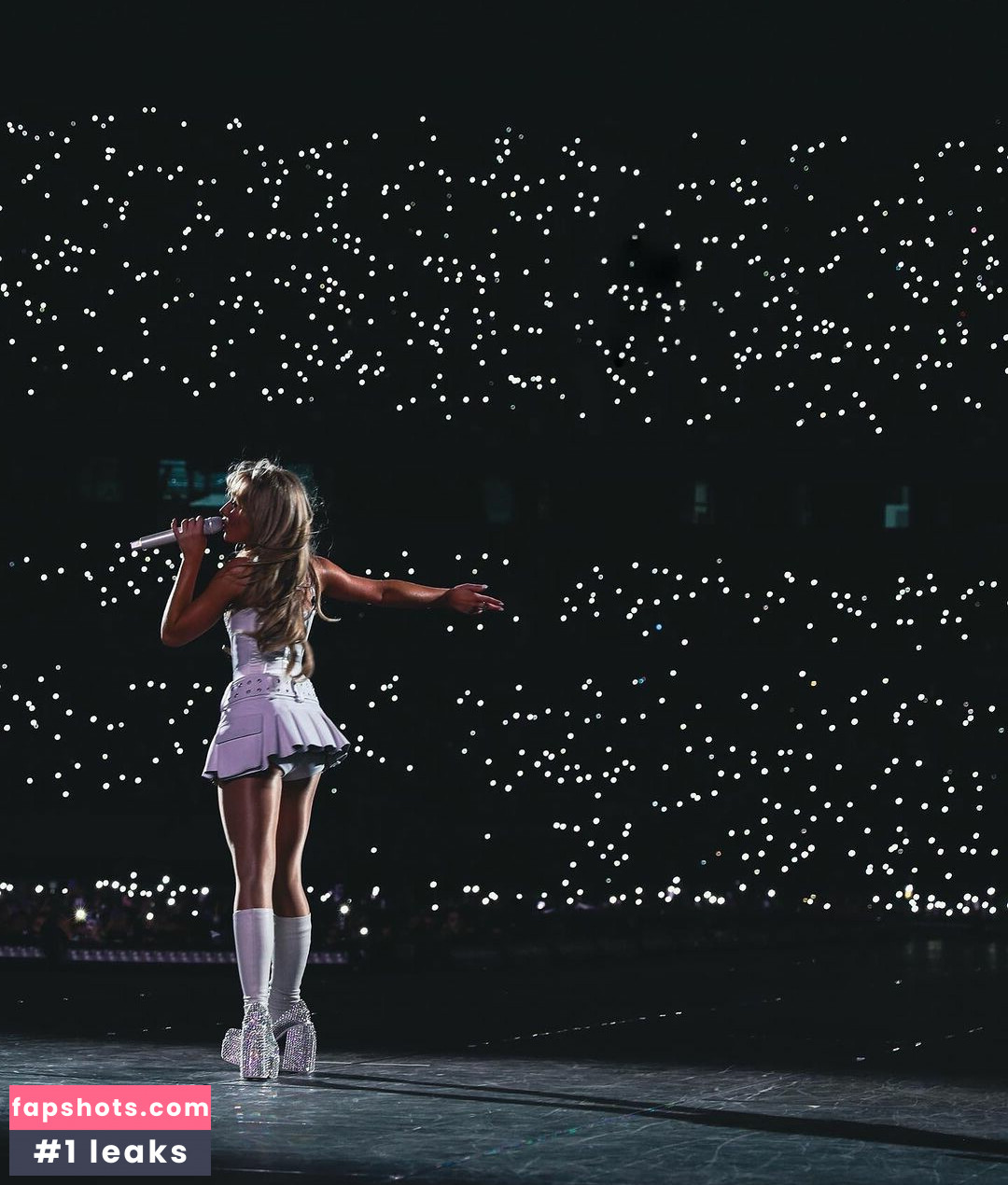 Sabrina Carpenter gallery photo #1825