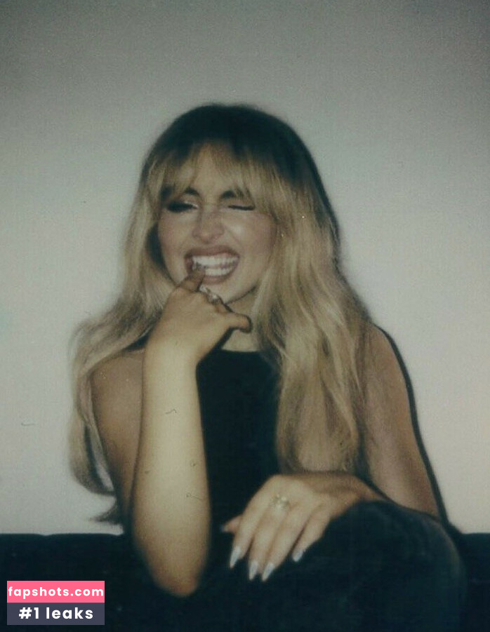 Sabrina Carpenter gallery photo #1931