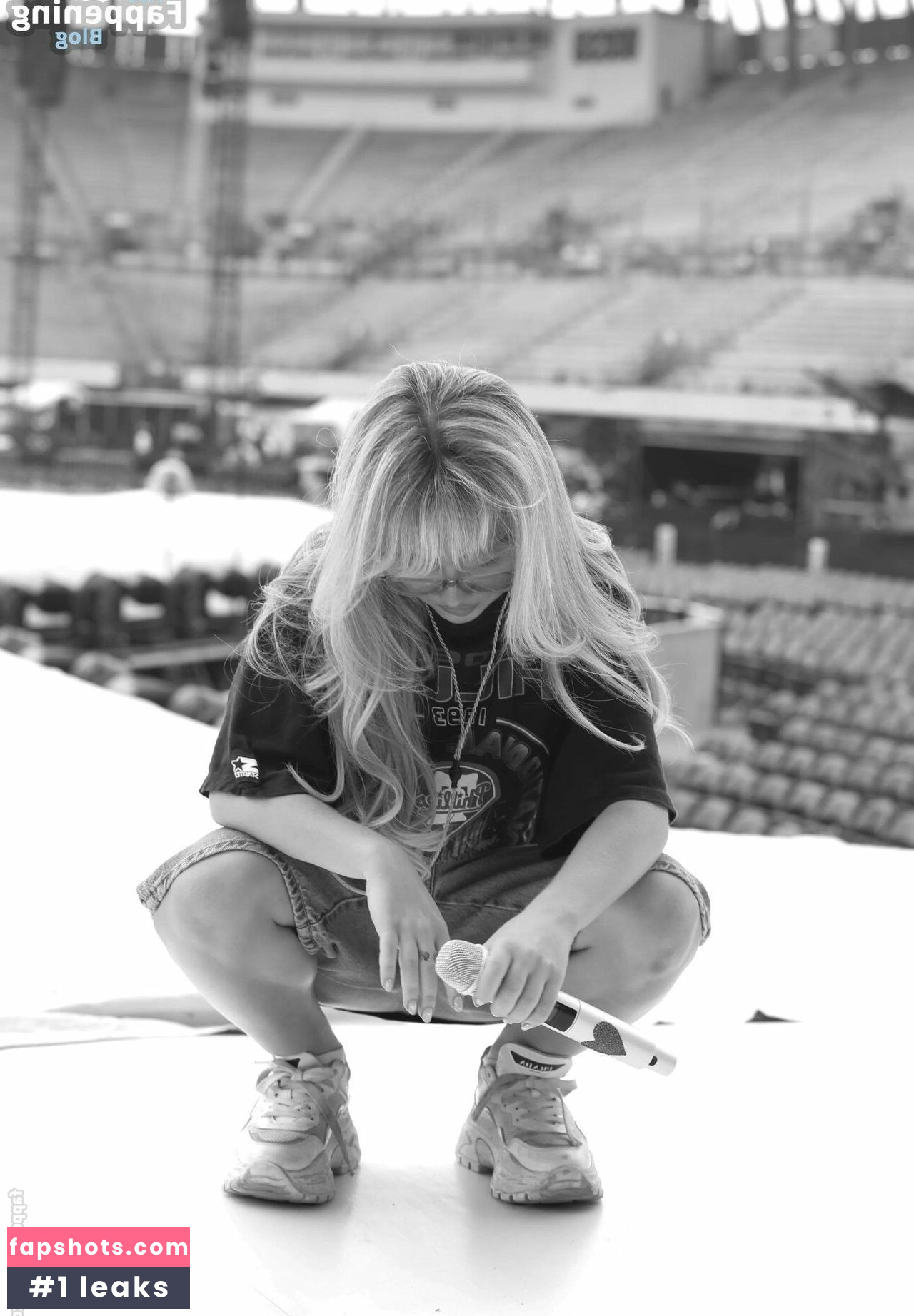 Sabrina Carpenter gallery photo #2057