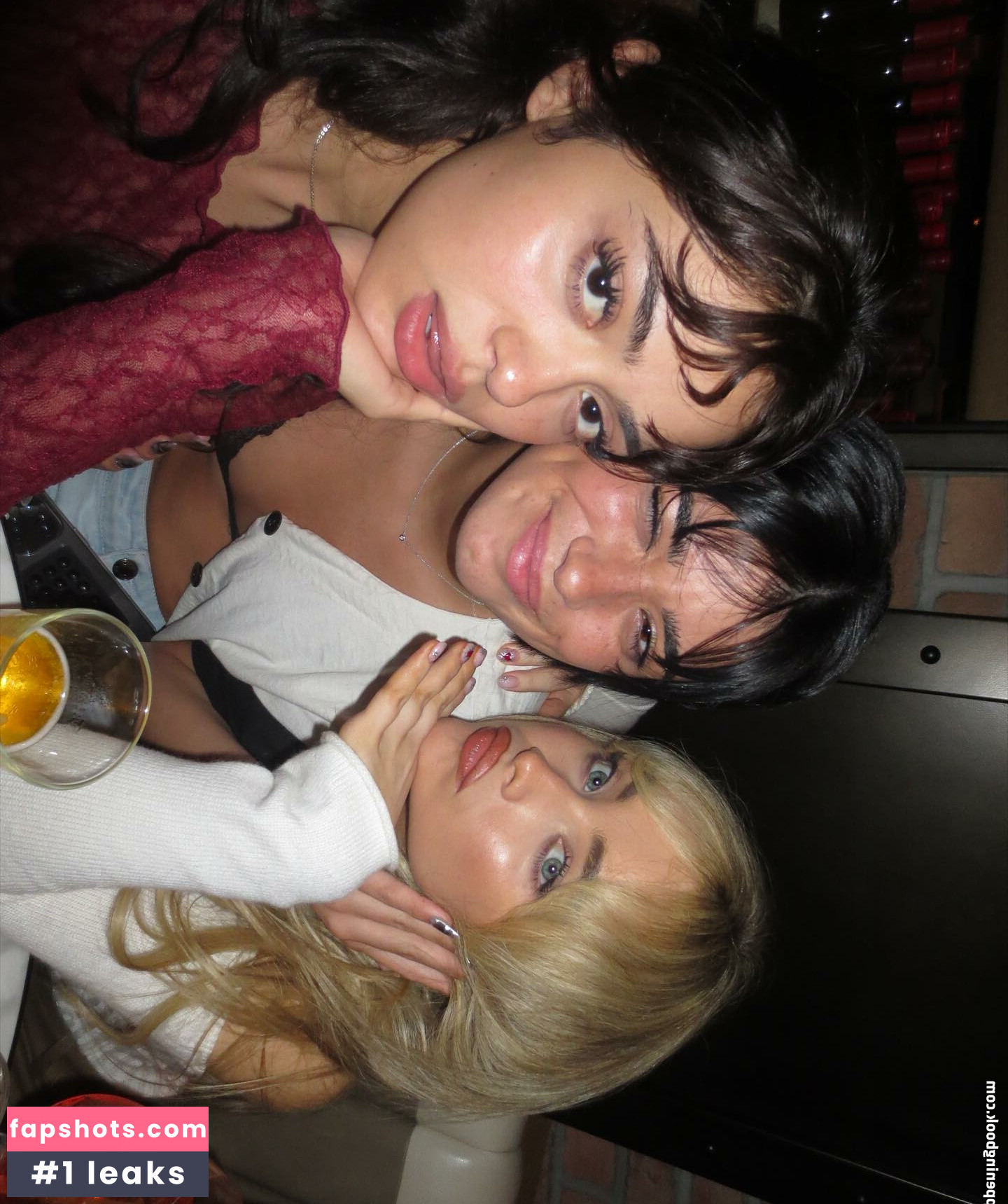 Sabrina Carpenter gallery photo #2079