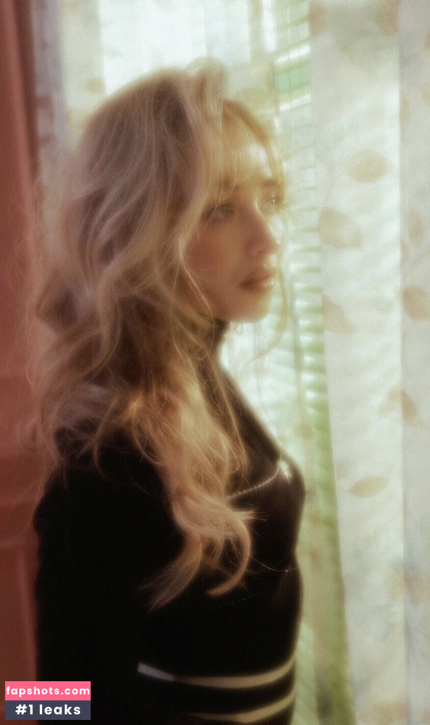 Sabrina Carpenter gallery photo #2182