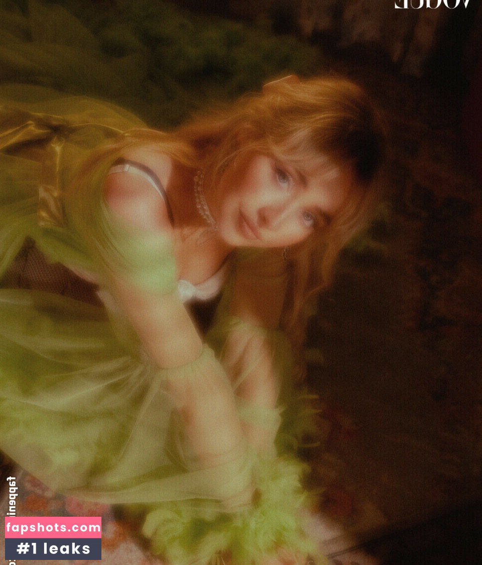 Sabrina Carpenter gallery photo #2183