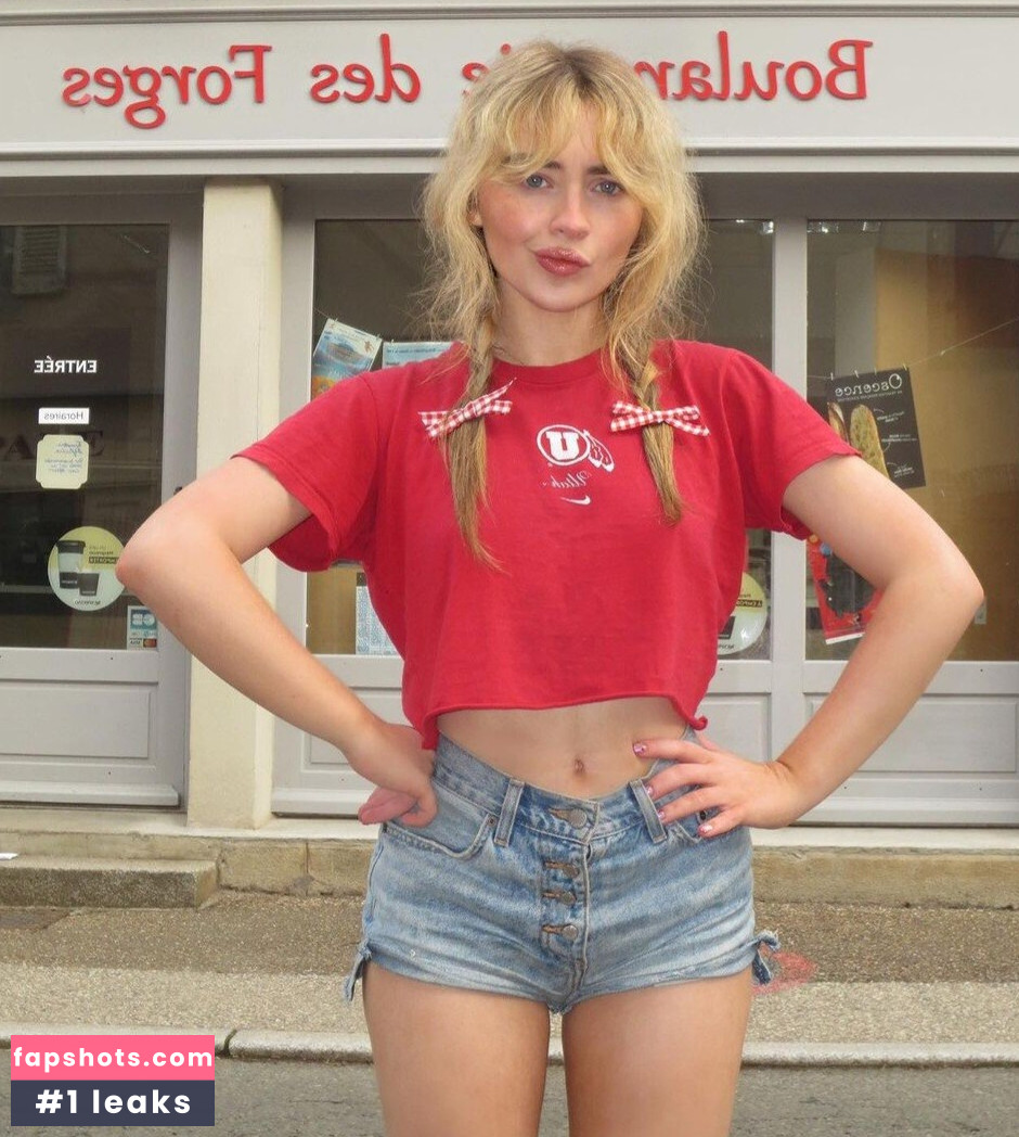 Sabrina Carpenter gallery photo #2223