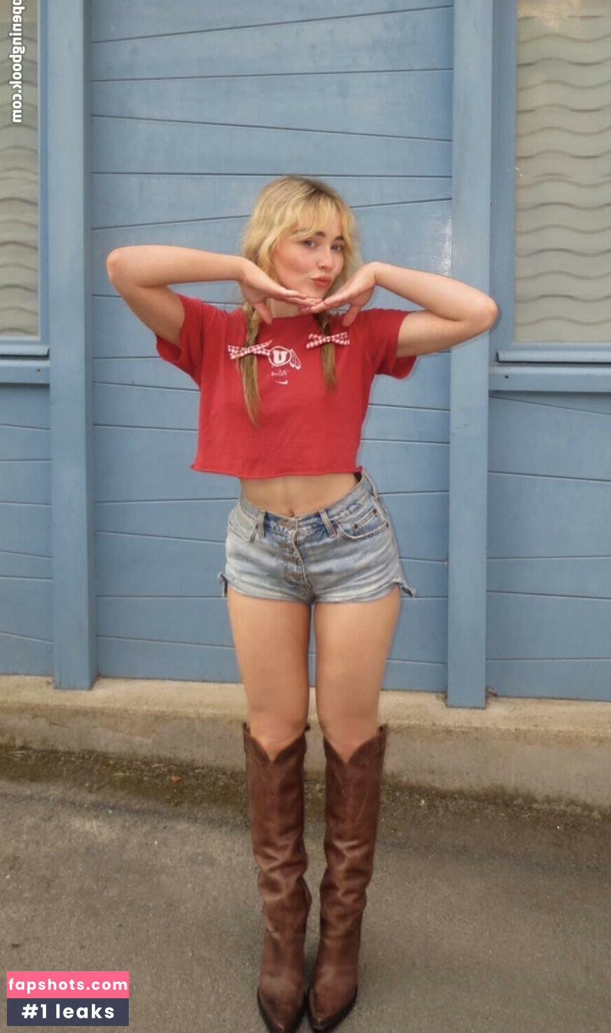 Sabrina Carpenter gallery photo #2242