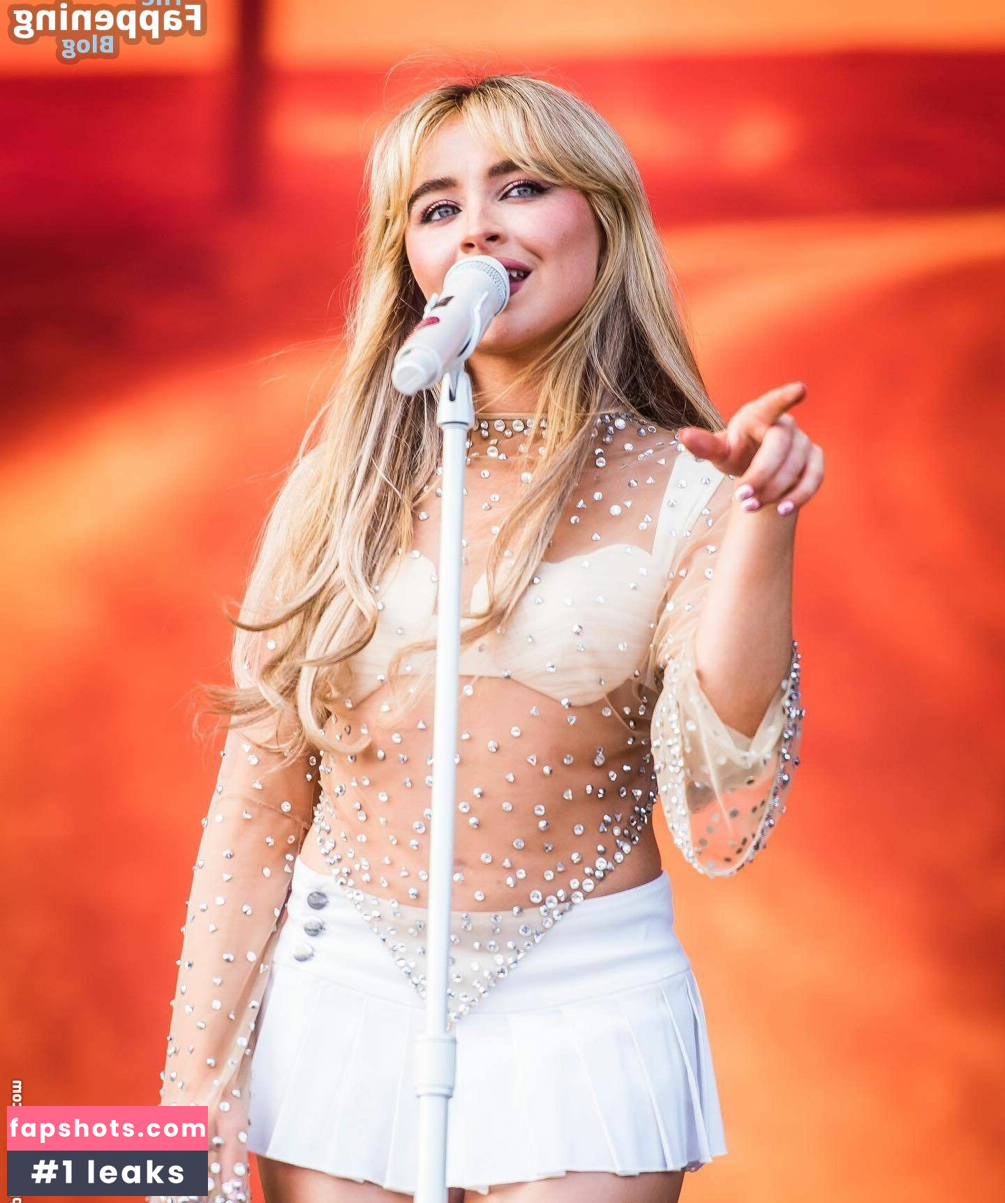 Sabrina Carpenter gallery photo #2307