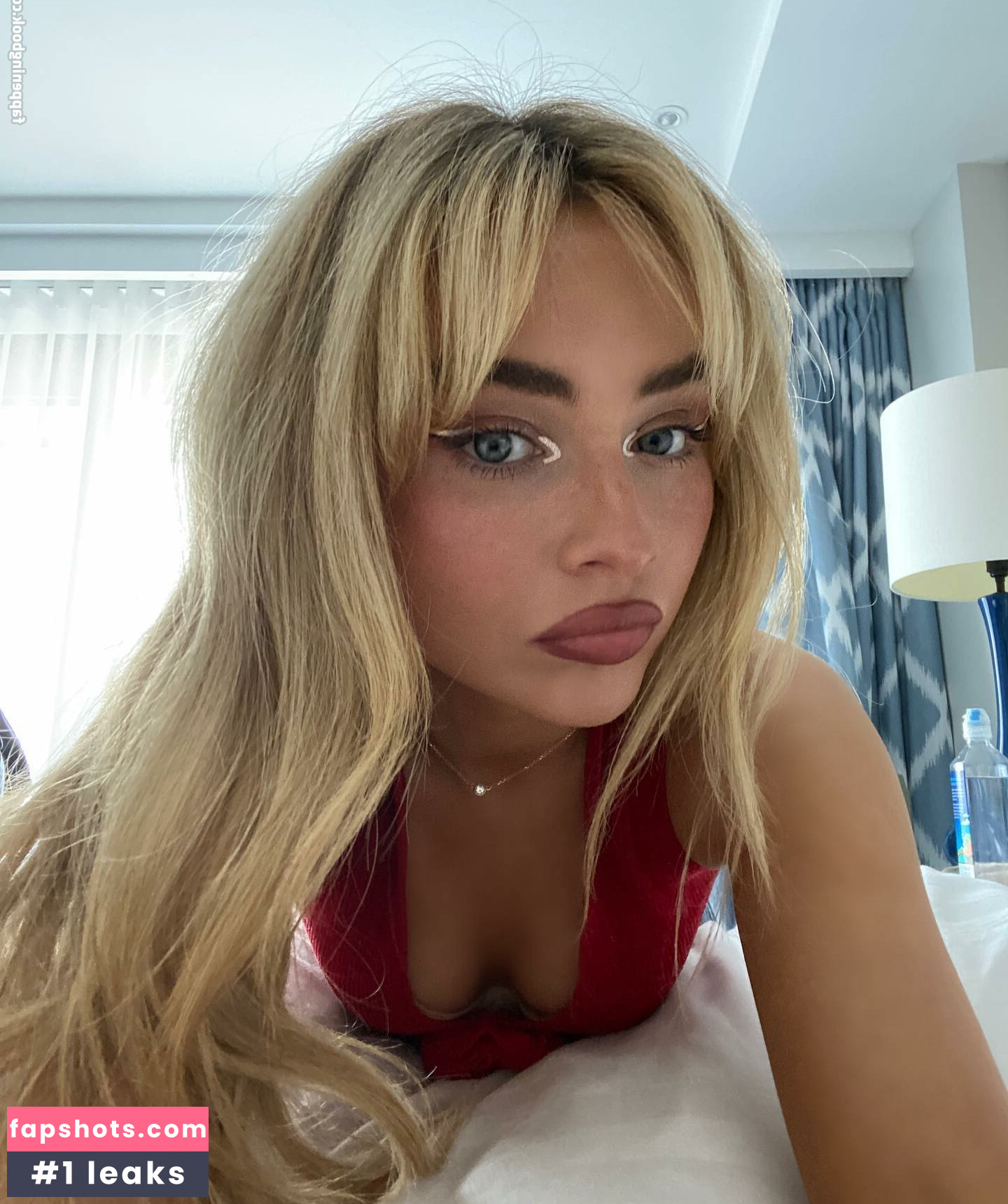 Sabrina Carpenter gallery photo #2405