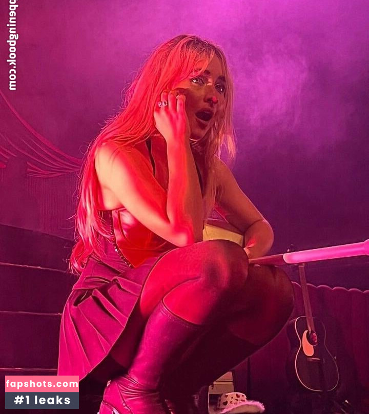 Sabrina Carpenter gallery photo #2425