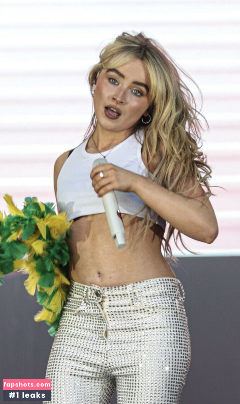 Sabrina Carpenter gallery photo #2459