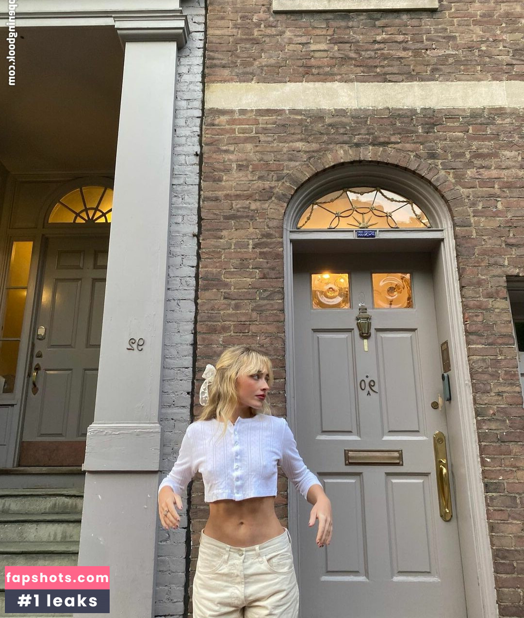 Sabrina Carpenter gallery photo #2574