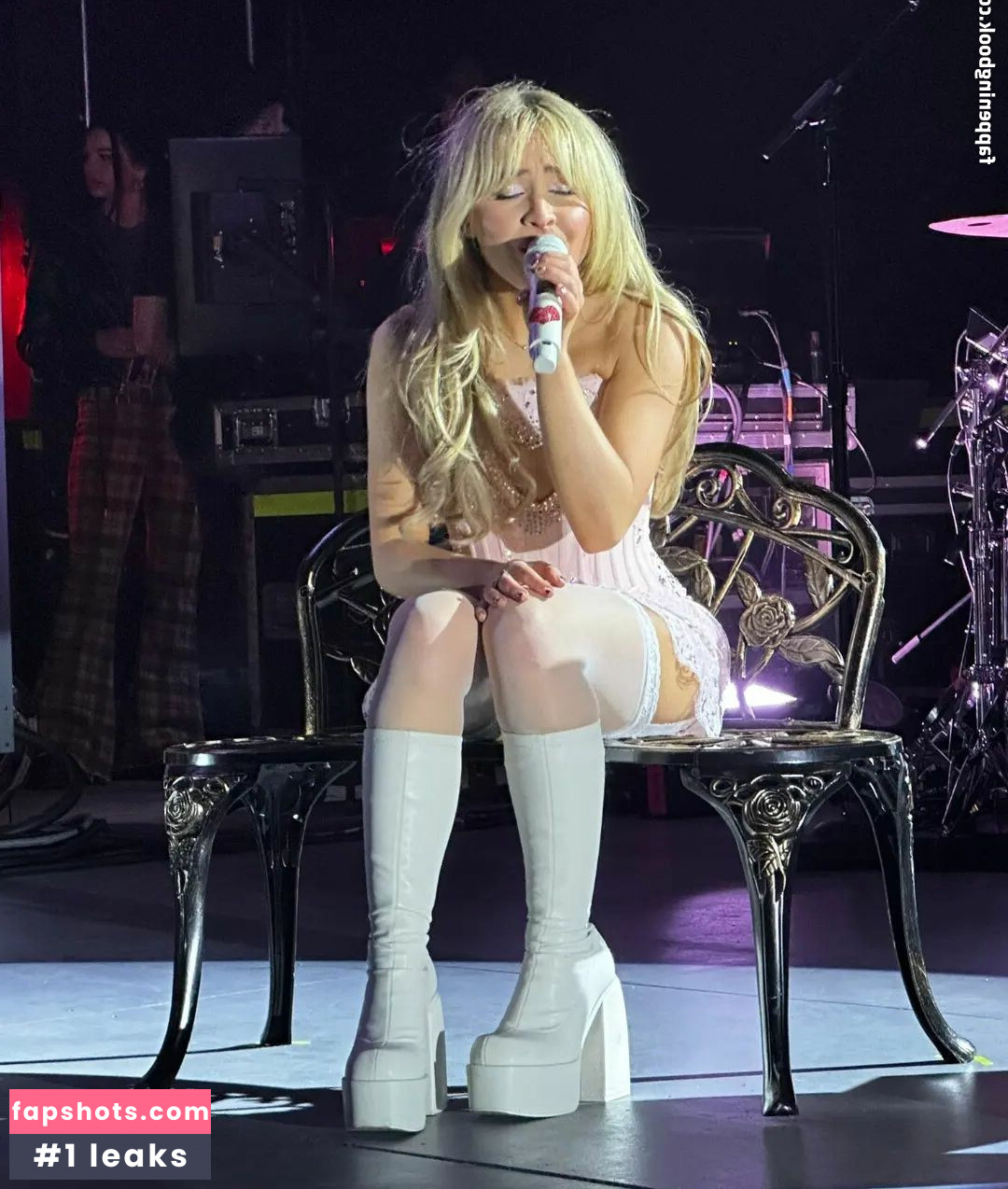 Sabrina Carpenter gallery photo #2601