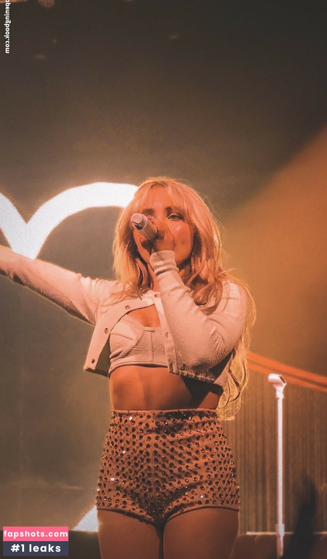 Sabrina Carpenter Filtración Desnuda OnlyFans Foto #2660 - Fapshots