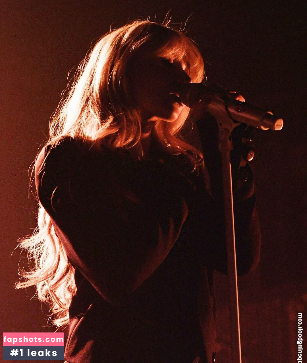 Sabrina Carpenter Filtración Desnuda OnlyFans Foto #2662 - Fapshots