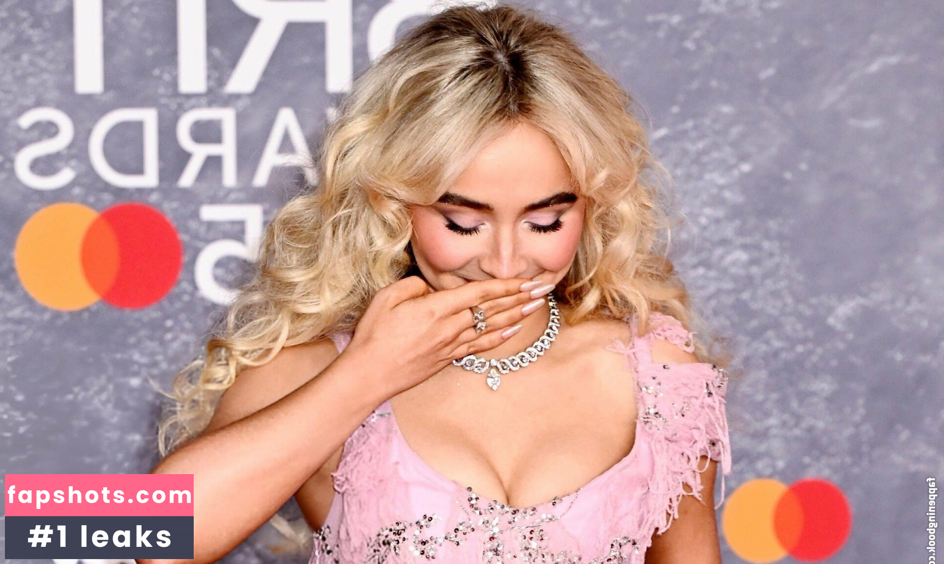 Sabrina Carpenter Filtración Desnuda OnlyFans Foto #270 - Fapshots