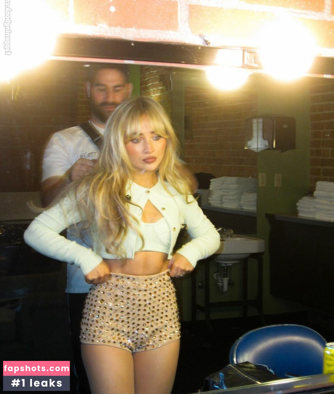 Sabrina Carpenter Filtración Desnuda OnlyFans Foto #2718 - Fapshots