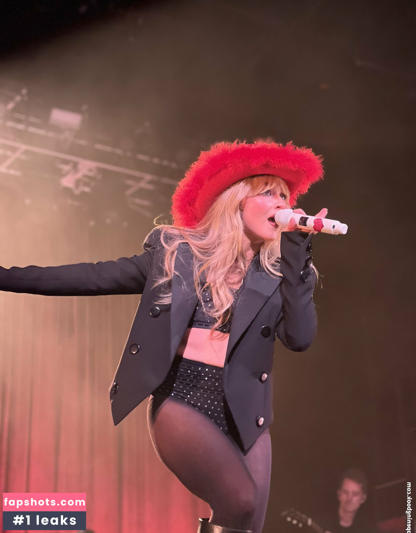 Sabrina Carpenter Filtración Desnuda OnlyFans Foto #2732 - Fapshots