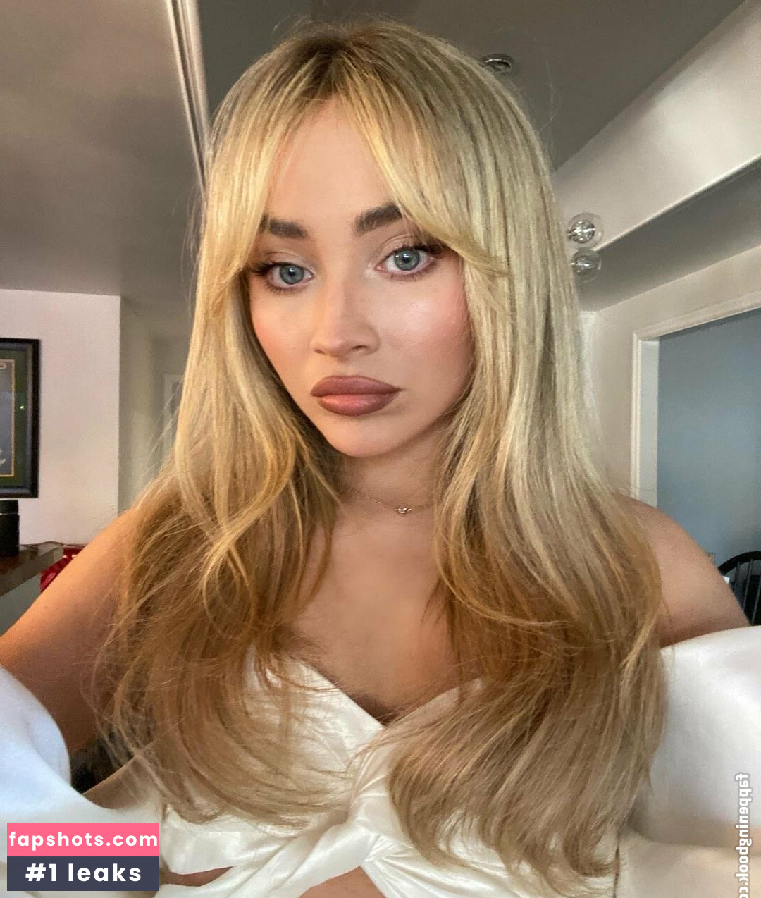 Sabrina Carpenter Nahé úniky fotek pouze od fanoušků #2831 - Fapshots