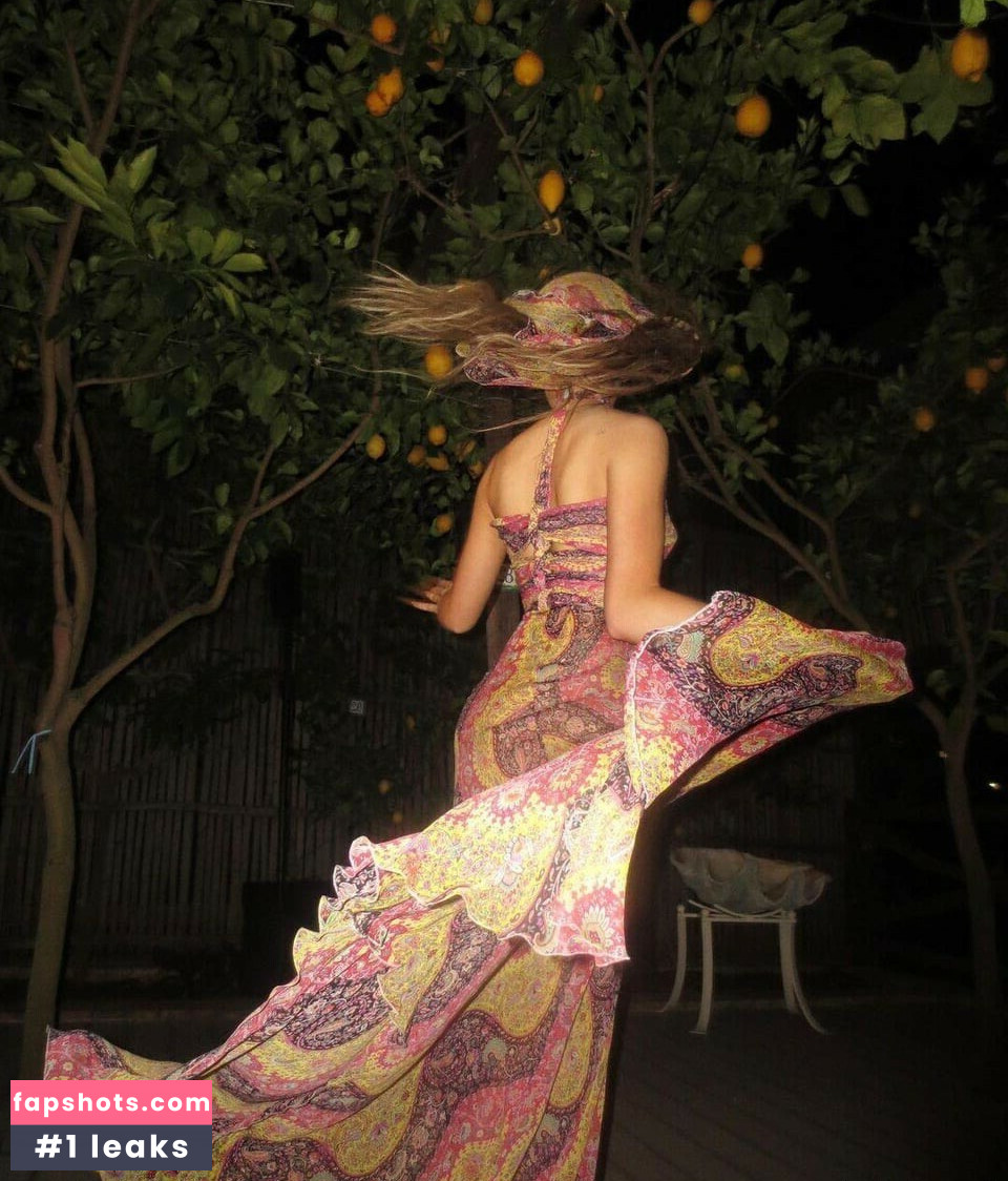 Sabrina Carpenter Filtración Desnuda OnlyFans Foto #311 - Fapshots