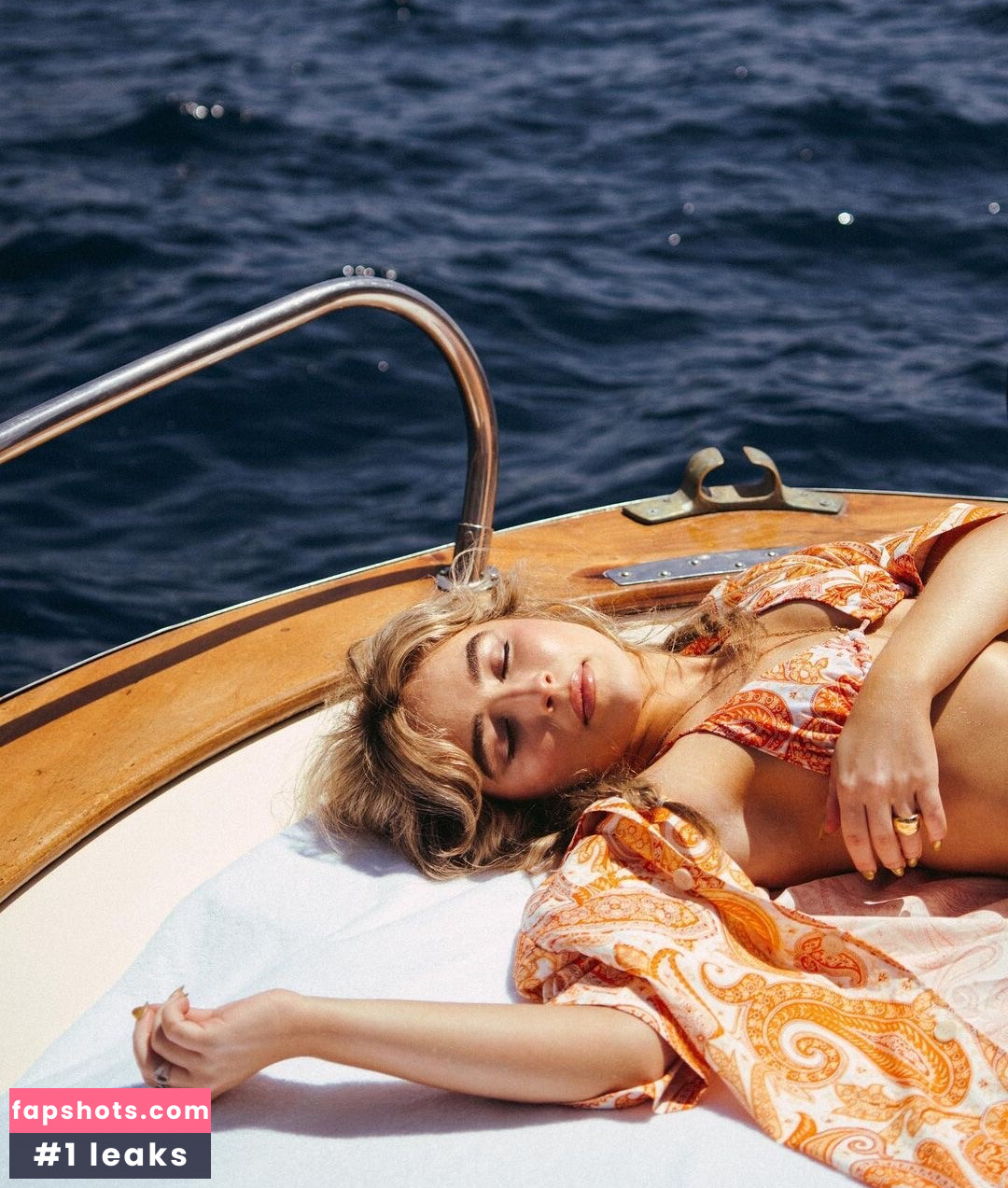 Sabrina Carpenter Filtración Desnuda OnlyFans Foto #317 - Fapshots