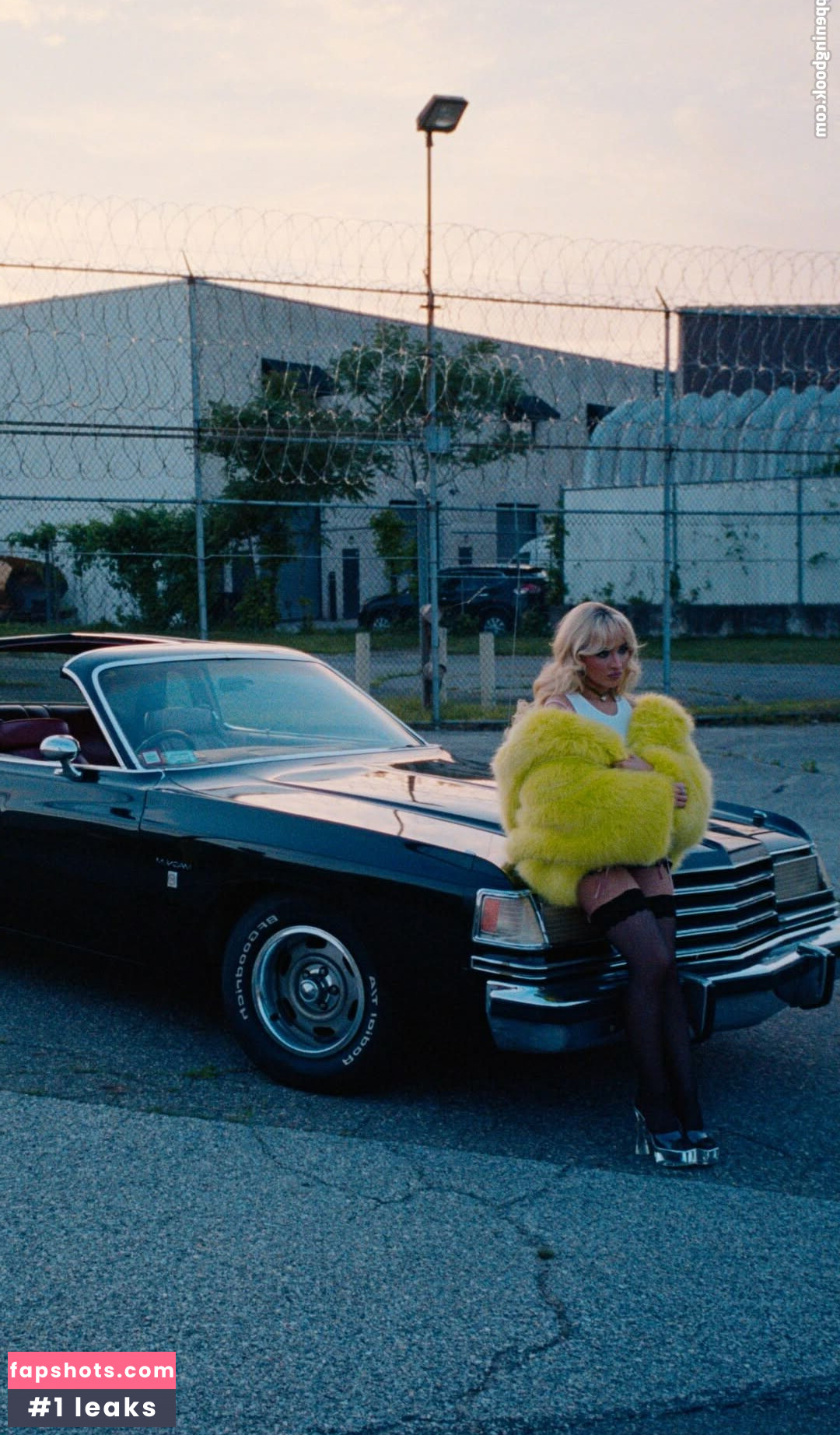 Sabrina Carpenter Filtración Desnuda OnlyFans Foto #517 - Fapshots