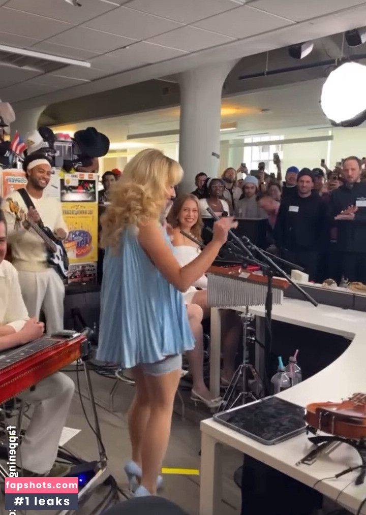 Sabrina Carpenter Filtración Desnuda OnlyFans Foto #523 - Fapshots