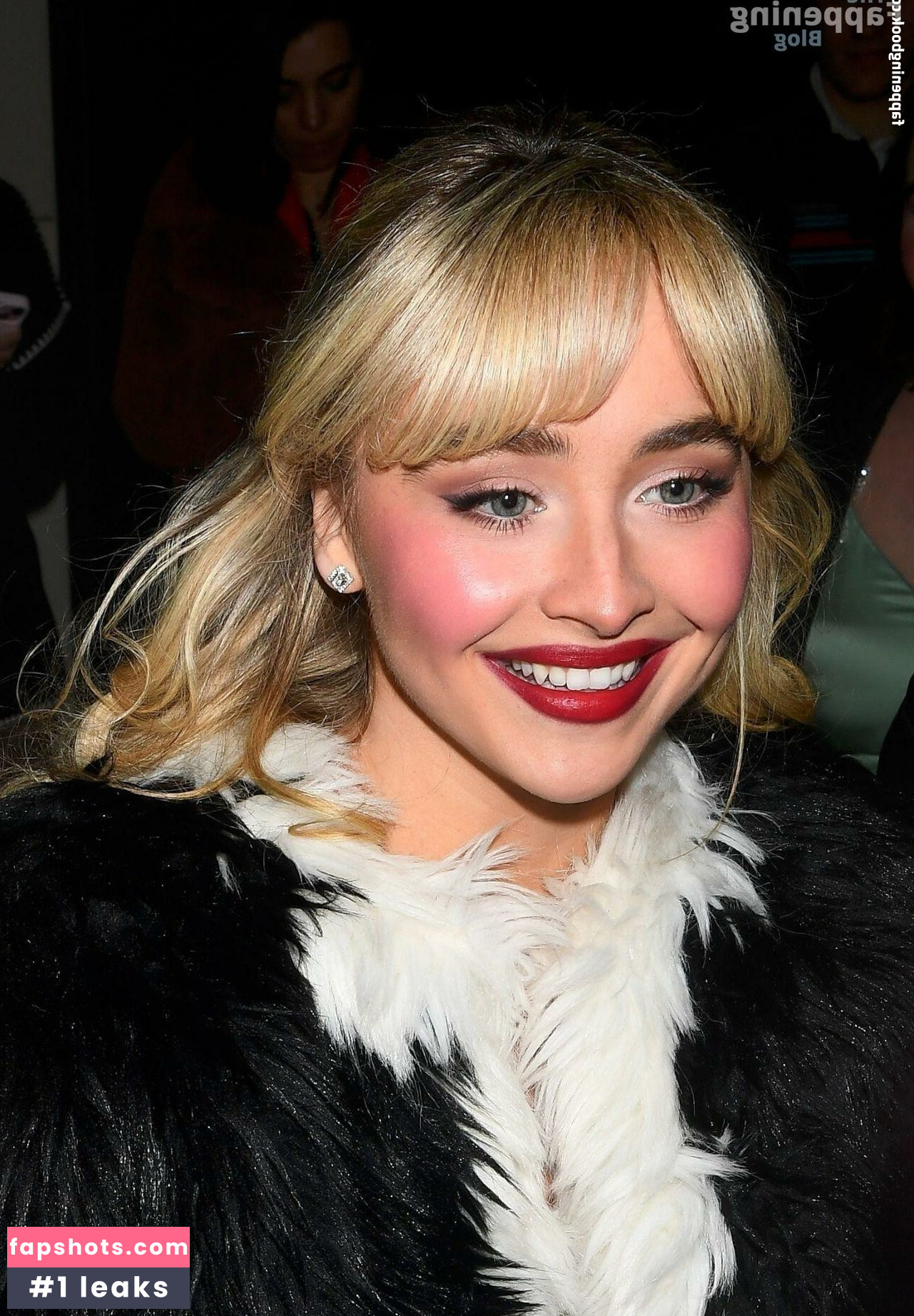 Sabrina Carpenter Filtración Desnuda OnlyFans Foto #547 - Fapshots