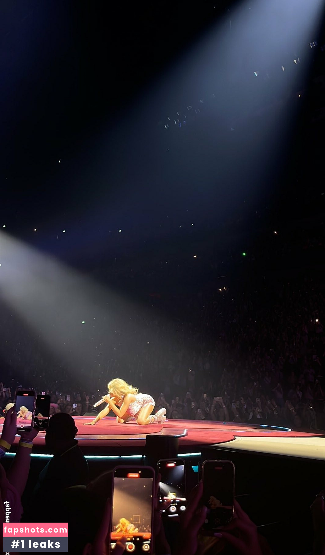 Sabrina Carpenter Filtración Desnuda OnlyFans Foto #721 - Fapshots