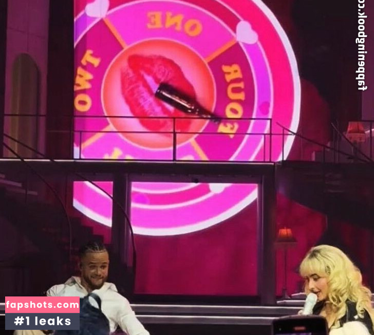 Sabrina Carpenter Filtración Desnuda OnlyFans Foto #786 - Fapshots