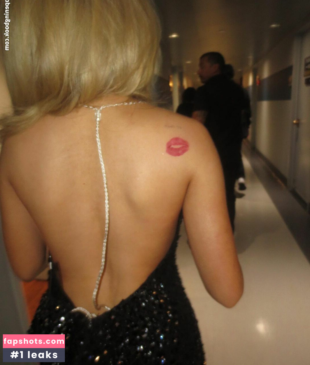 Sabrina Carpenter Filtración Desnuda OnlyFans Foto #996 - Fapshots