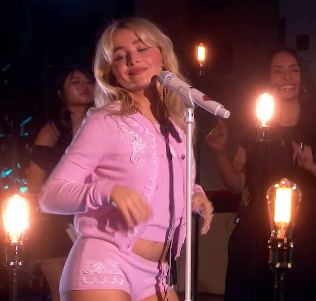 sabrina-carpenter Nahé úniky fotek pouze od fanoušků #1112 - Fapshots