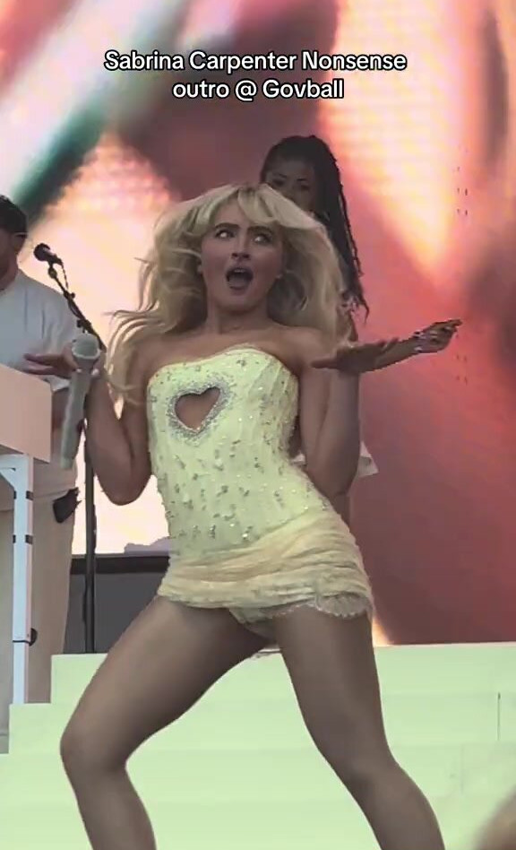 sabrina-carpenter Nahé úniky fotek pouze od fanoušků #1234 - Fapshots