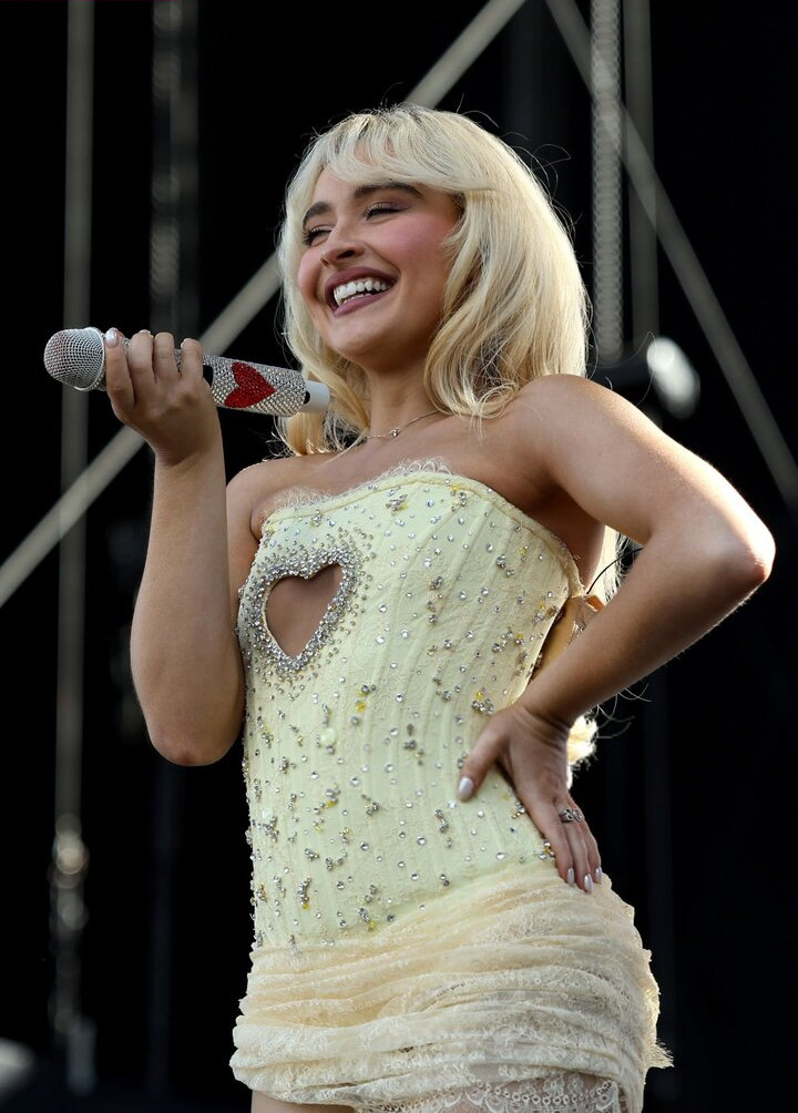 sabrina-carpenter Nahé úniky fotek pouze od fanoušků #1245 - Fapshots