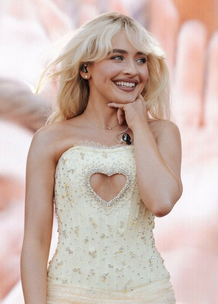 sabrina-carpenter Nahé úniky fotek pouze od fanoušků #1272 - Fapshots