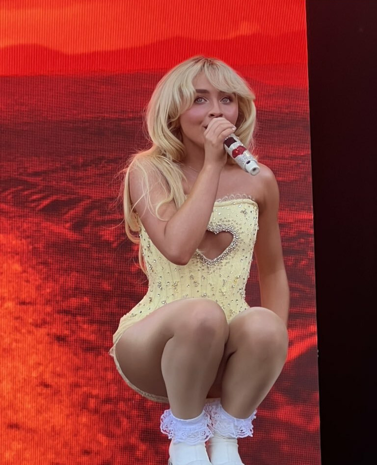 sabrina-carpenter Nahé úniky fotek pouze od fanoušků #1273 - Fapshots