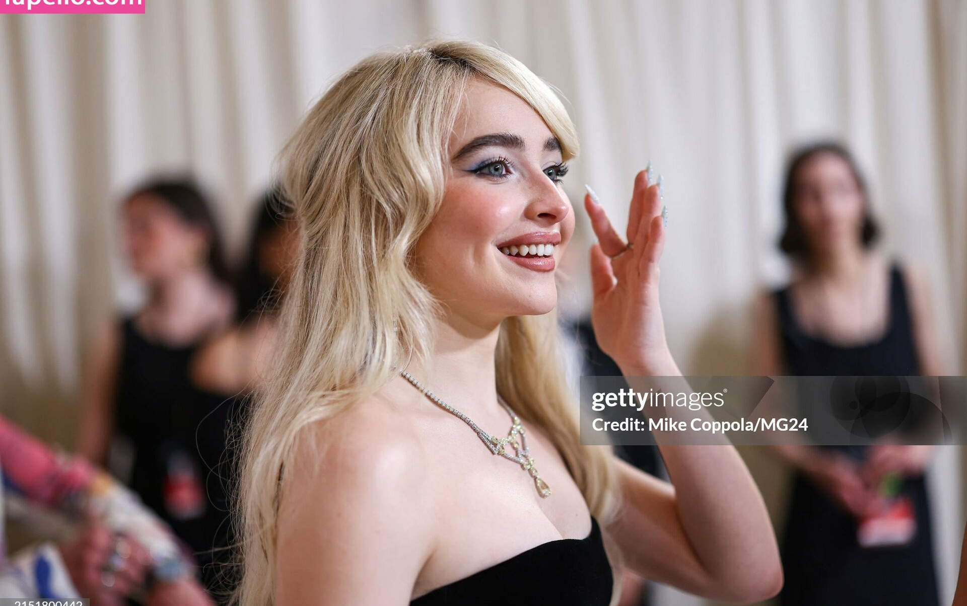 sabrina-carpenter gallery photo #1452