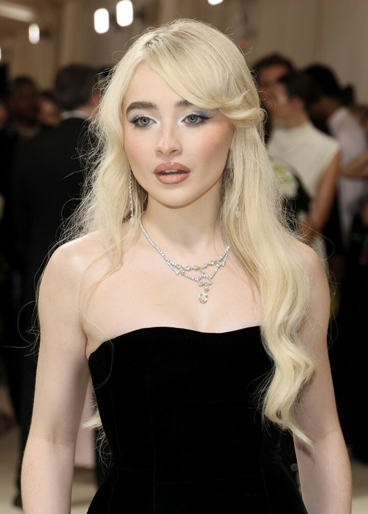 sabrina-carpenter gallery photo #1455