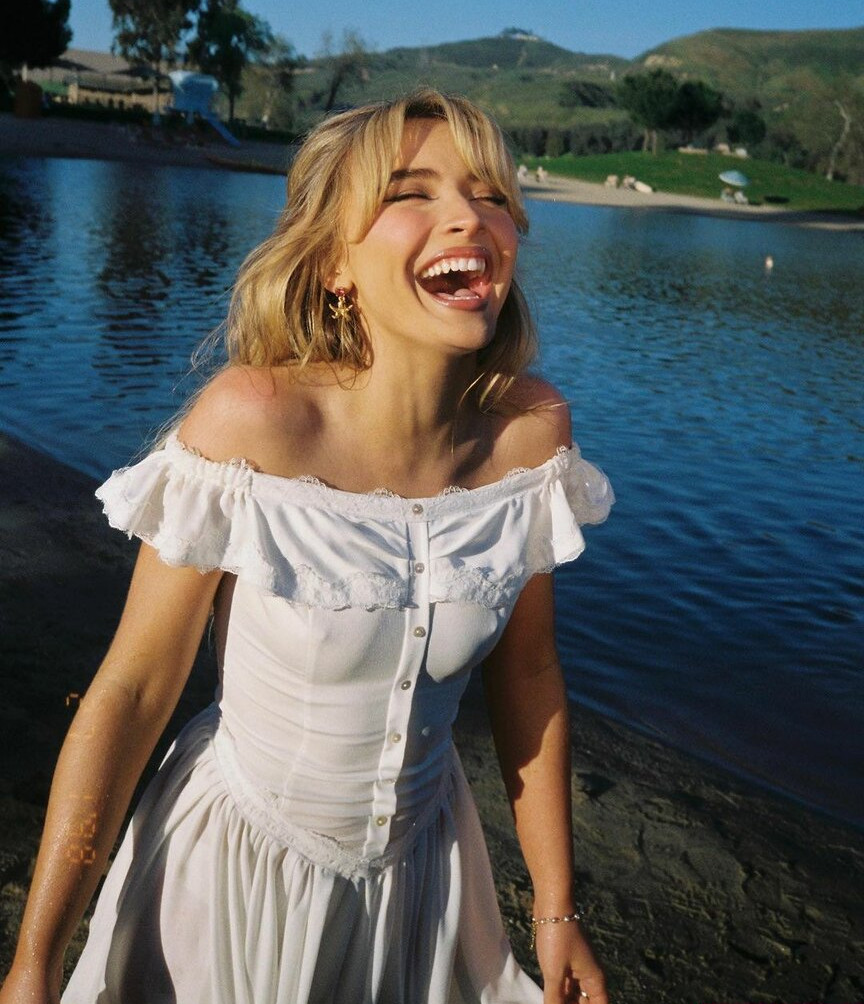 sabrina-carpenter gallery photo #1476