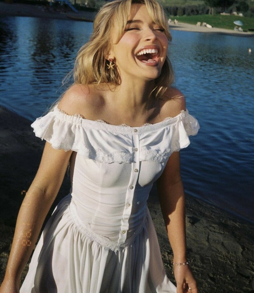 sabrina-carpenter gallery photo #1552